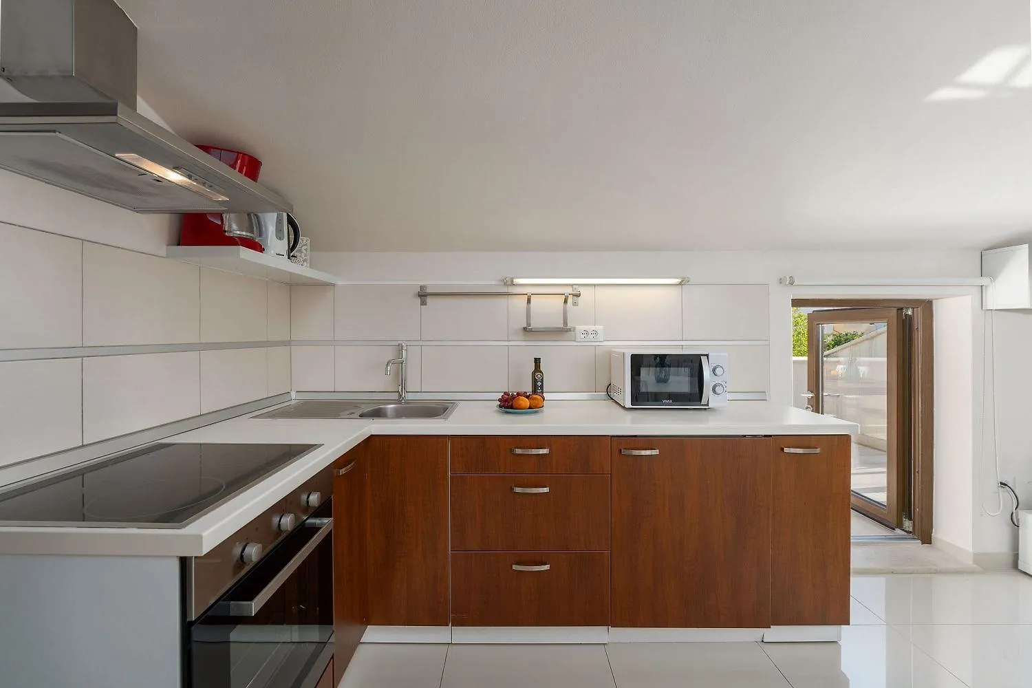 Traumhaftes Apartment Nur 100 Meter Zum Strand Mit Jacuzzi, Meerblick, Salzwasserpool Funtana