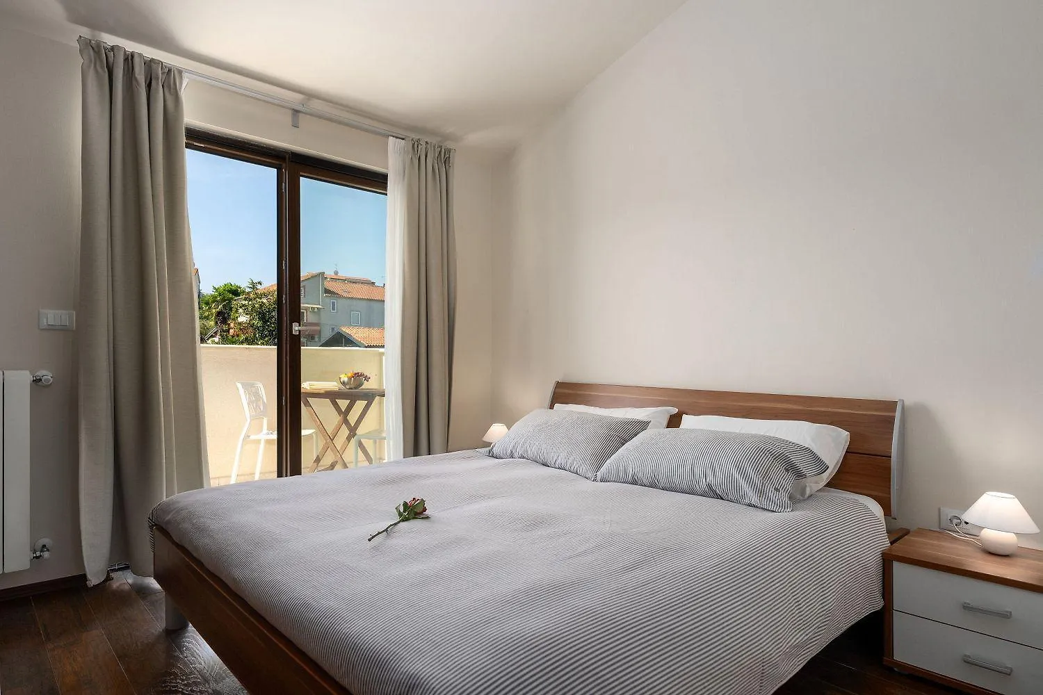 Traumhaftes Apartment Nur 100 Meter Zum Strand Mit Jacuzzi, Meerblick, Salzwasserpool Funtana Croacia